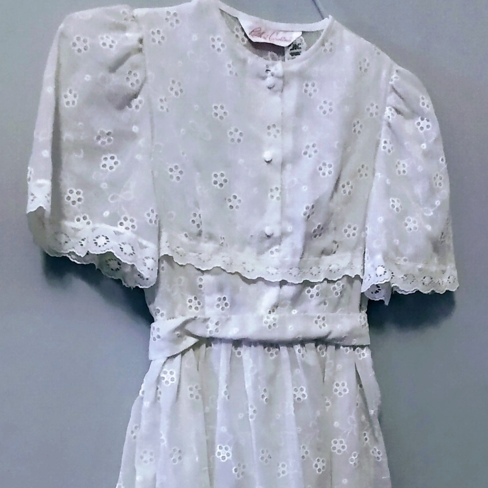 Ruth Of Carolina Vintage Girls White prairie Floral Dress size 12